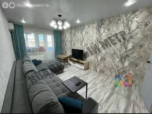 3-комнатная квартира: Элиста, 8-й микрорайон, 22 (66.1 м) - Фото 1