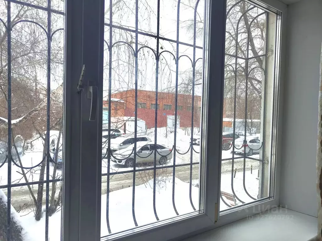 2-к кв. Омская область, Омск ул. Кирова, 7 (51.1 м) - Фото 2