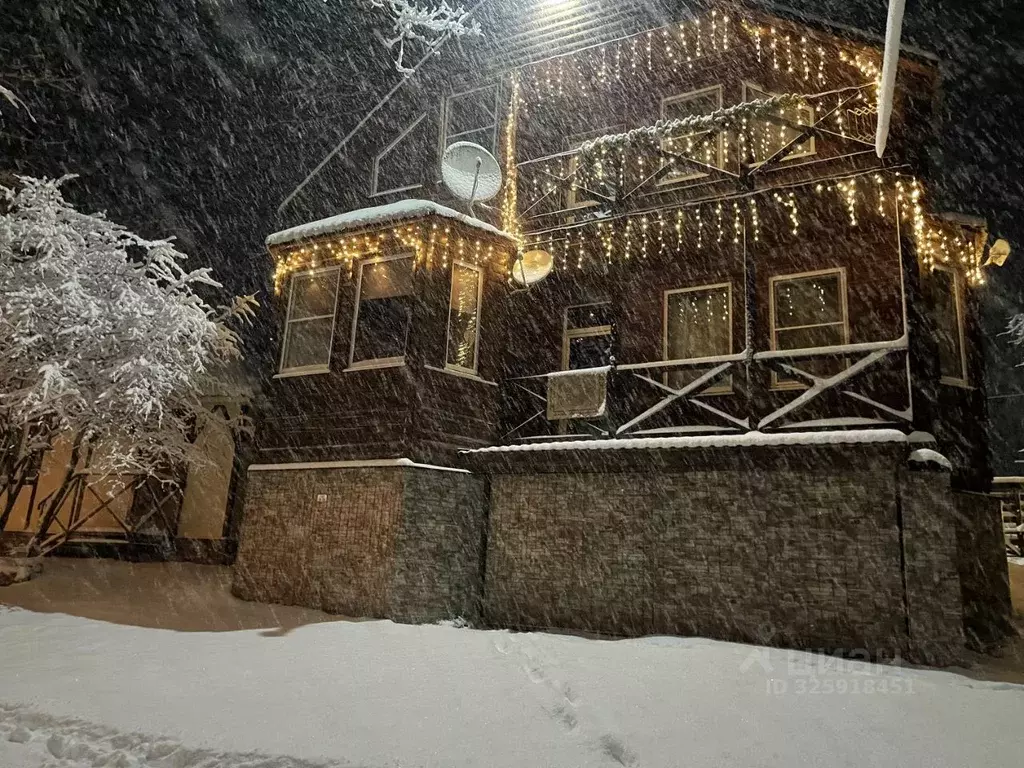 Дом в Краснодарский край, Апшеронский район, пос. Мезмай Школьная ул., ... - Фото 2