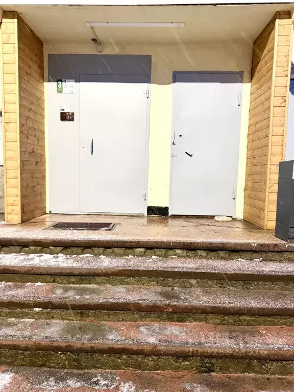 2-к кв. Мурманская область, Мурманск ул. Нахимова, 30 (47.3 м) - Фото 1