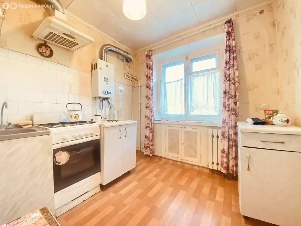 2-комнатная квартира: Новомосковск, улица Куйбышева, 16 (43.6 м) - Фото 0