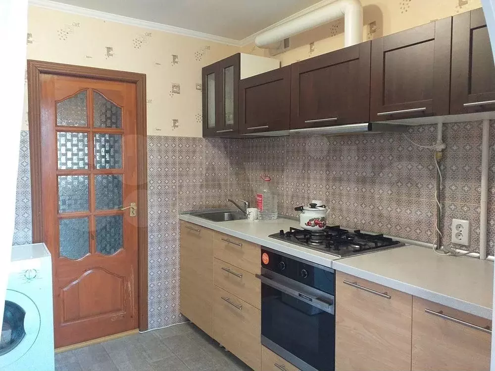 2-к. квартира, 53 м, 2/5 эт. - Фото 0