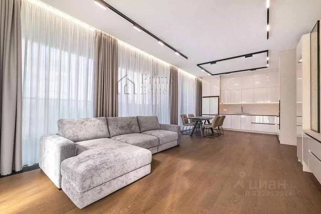 4-к кв. Москва Мосфильмовская ул., 1Б (140.0 м) - Фото 1