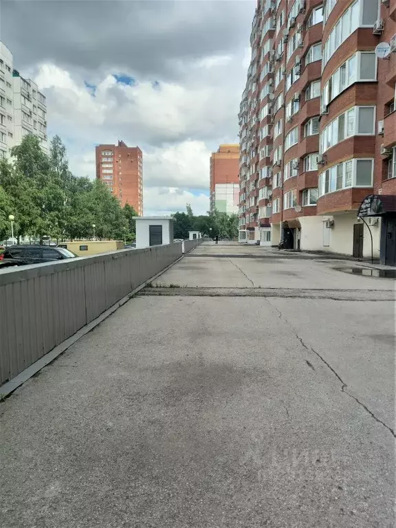 Помещение свободного назначения в Самарская область, Тольятти ул. ... - Фото 1