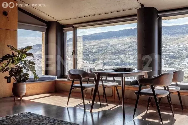 1-комнатная квартира: Махачкала, улица Абубакарова, 102В (60 м) - Фото 1