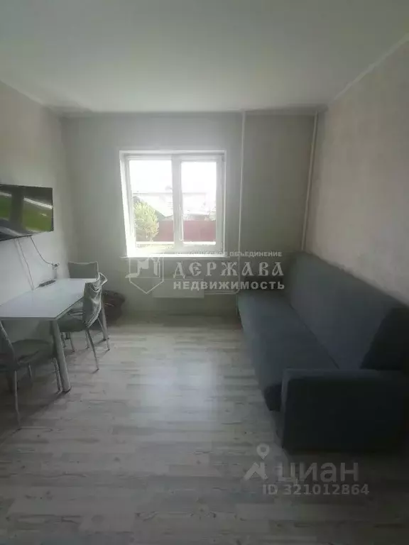 1-к кв. Кемеровская область, Ленинск-Кузнецкий Кузбасская ул., 112/3 ... - Фото 1