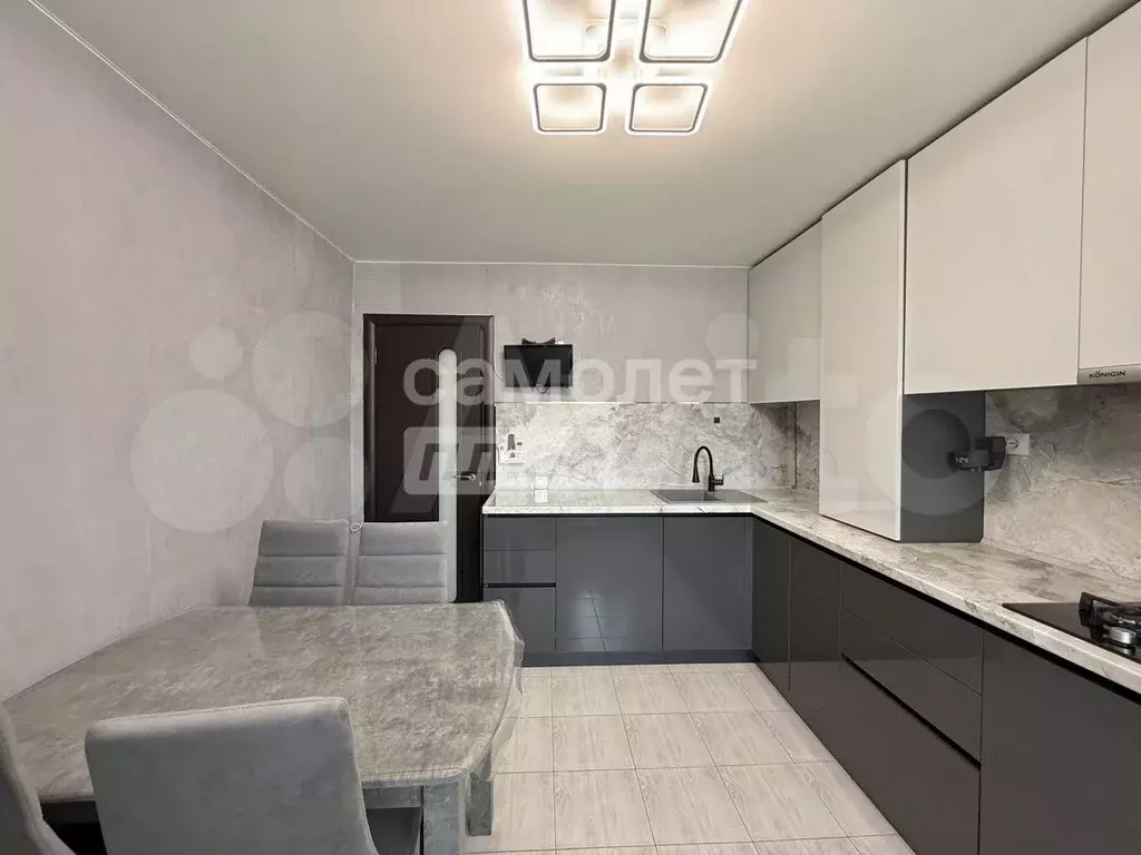 3-к. квартира, 71,9 м, 2/4 эт. - Фото 1