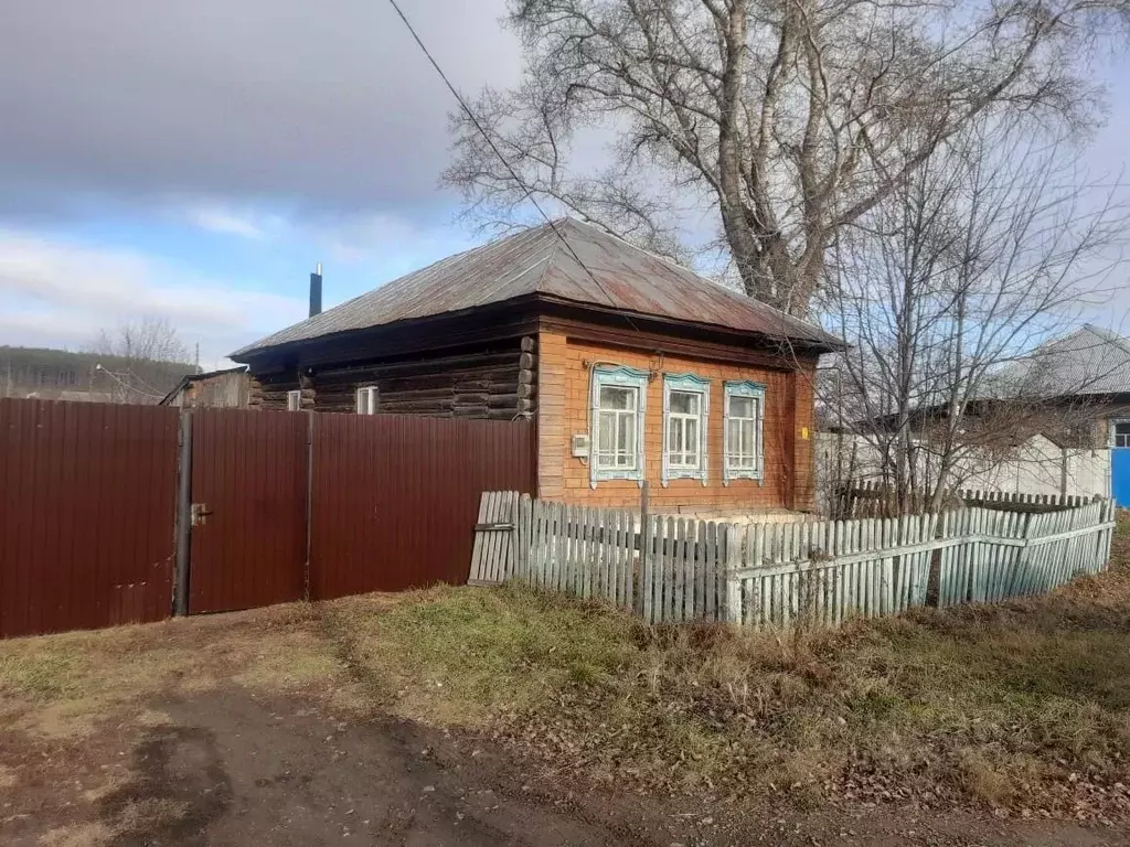 Дом в Башкортостан, Дуванский район, с. Месягутово ул. Красный берег ... - Фото 0