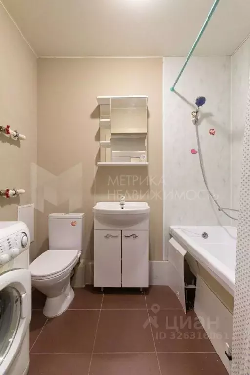 Студия Тюменская область, Тюмень Велижанская ул., 66к1 (21.1 м) - Фото 1