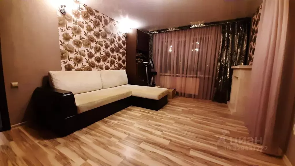 3-к кв. Удмуртия, Ижевск Удмуртская ул., 249 (59.5 м) - Фото 1