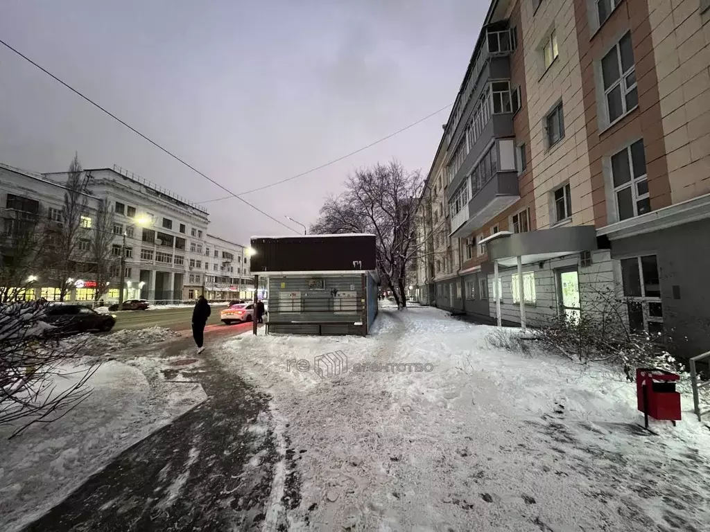 Торговая площадь в Татарстан, Казань ул. Восстания, 61 (55 м) - Фото 1