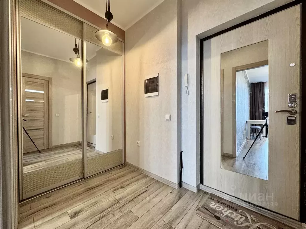 1-к кв. Ленинградская область, Мурино Всеволожский район, ул. Шоссе в ... - Фото 1