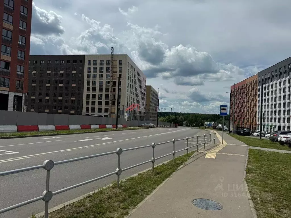 Торговая площадь в Москва ул. Братьев Бромлей, 5к2 (57 м) - Фото 0