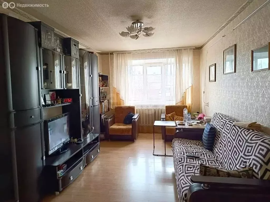3-комнатная квартира: Харовск, улица Красное Знамя, 18 (57.7 м) - Фото 0