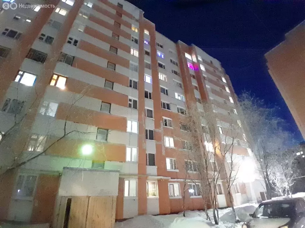 3-комнатная квартира: Новый Уренгой, район Северная Жилая Часть, ... - Фото 2