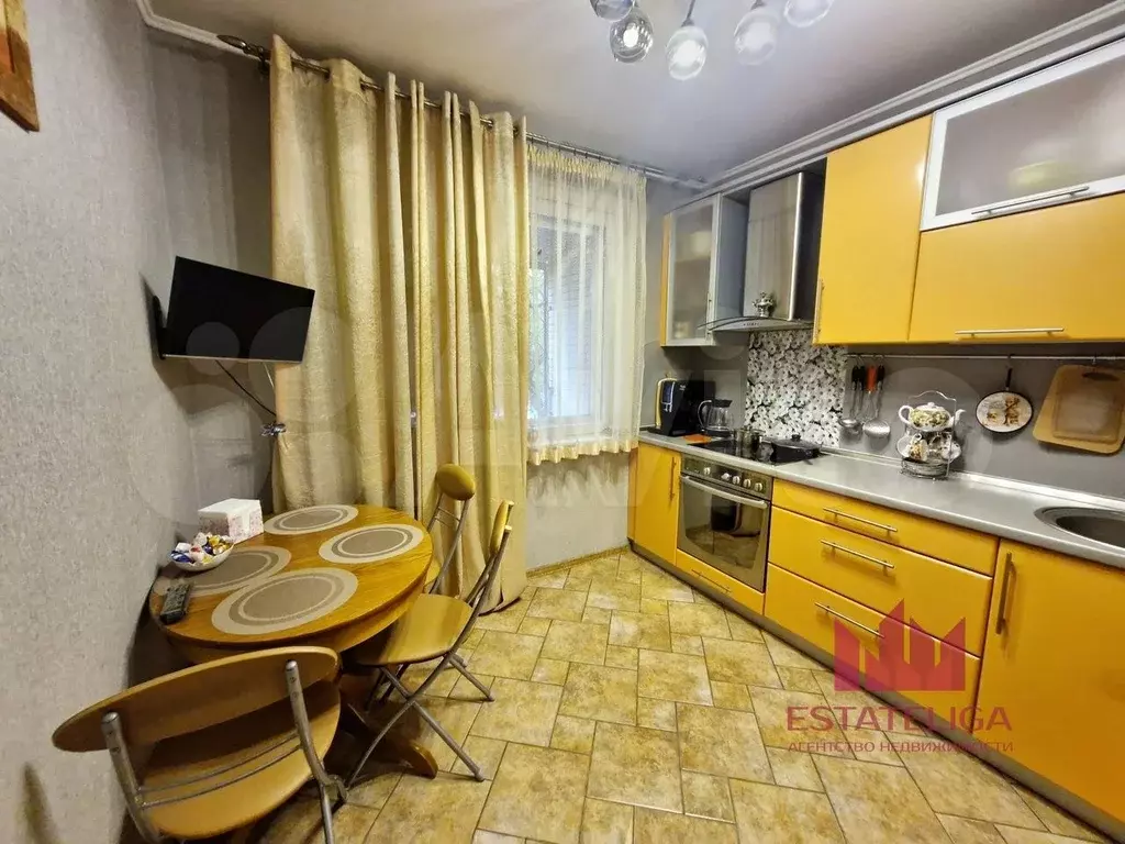 4-к. квартира, 85 м, 2/12 эт. - Фото 0