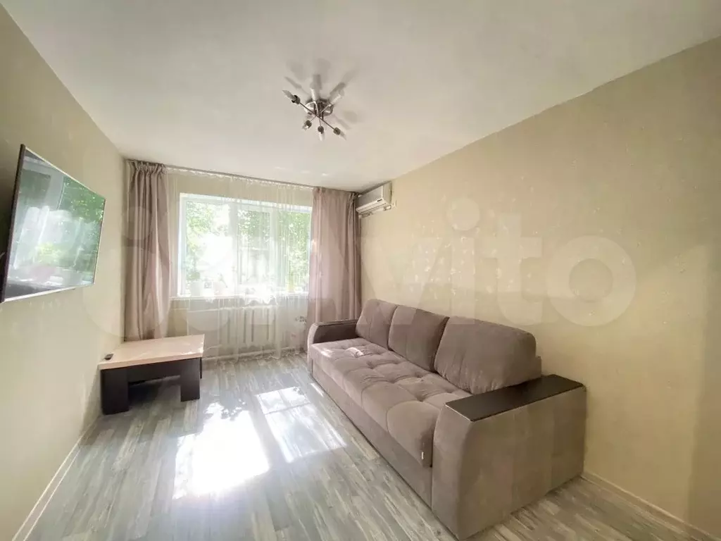 3-к. квартира, 54 м, 1/2 эт. - Фото 0