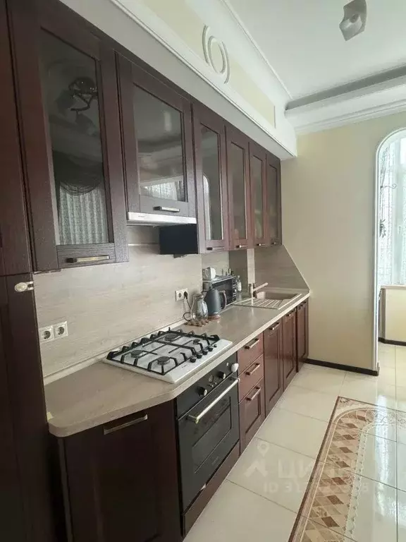 2-к кв. Краснодарский край, Геленджик ул. Левитана, 17 (65.0 м) - Фото 0