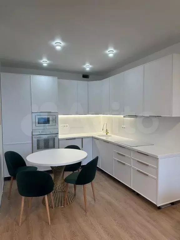 4-к. квартира, 80 м, 27/33 эт. - Фото 0