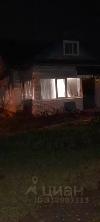 Дом в Ленинградская область, Новая Ладога Волховский район, пер. ... - Фото 1