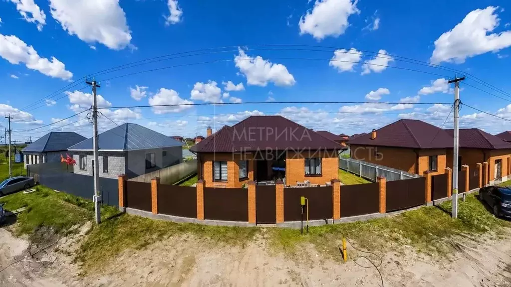Коттедж в Тюменская область, Тюмень ул. Михаила Иванова (113 м) - Фото 1