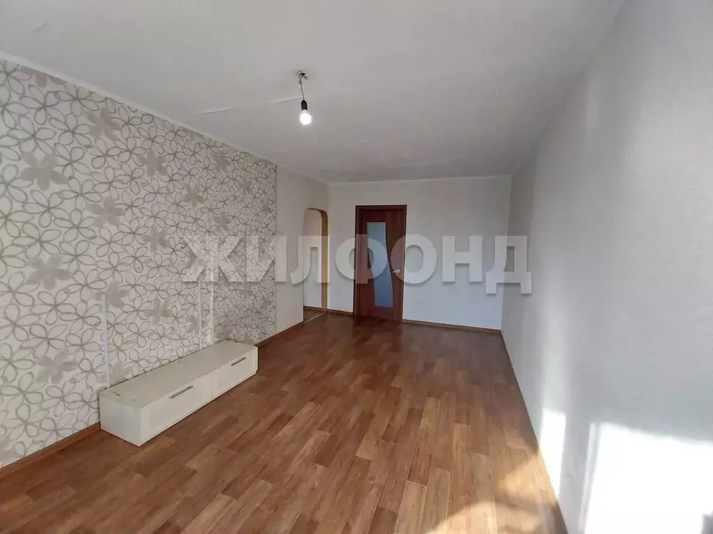 2-к кв. Хакасия, Абакан Пирятинская ул., 25 (43.4 м) - Фото 1