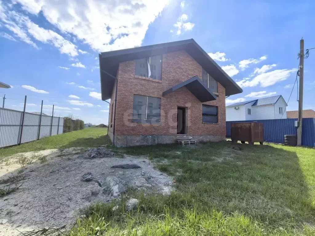 Дом в Краснодарский край, Ейский район, Александровское с/пос, с. ... - Фото 1