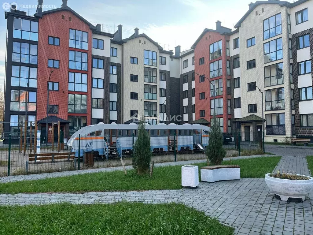 2-комнатная квартира: Пионерский, Октябрьская улица, 2Б (45 м) - Фото 2