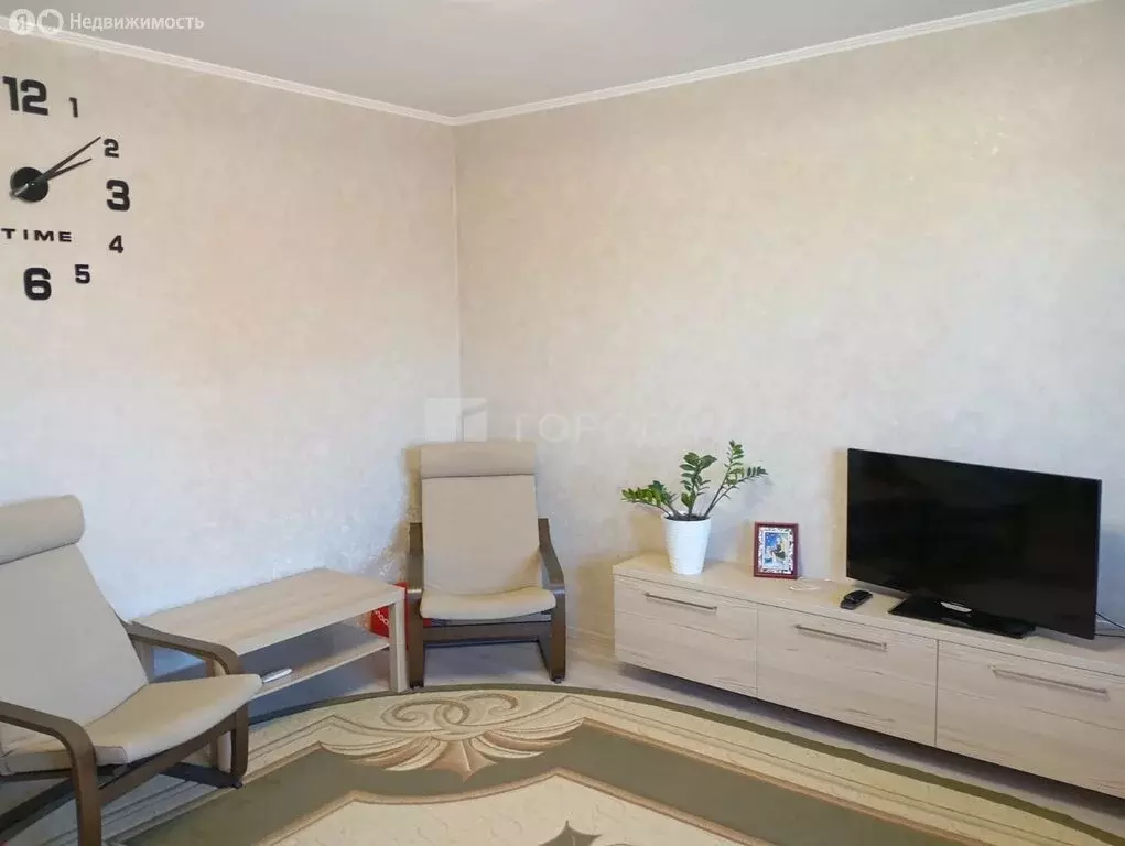 3-комнатная квартира: Барнаул, улица Попова, 143 (66.5 м) - Фото 0