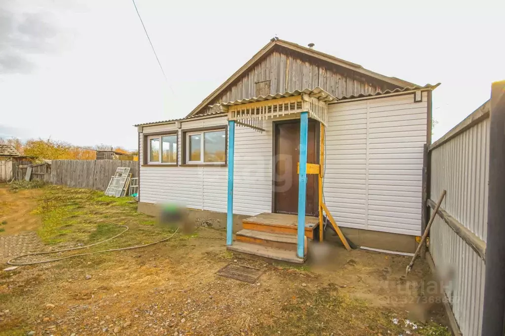 Дом в Бурятия, Улан-Удэ Заречный мкр, ул. Урожайная, 50 (50 м) - Фото 1