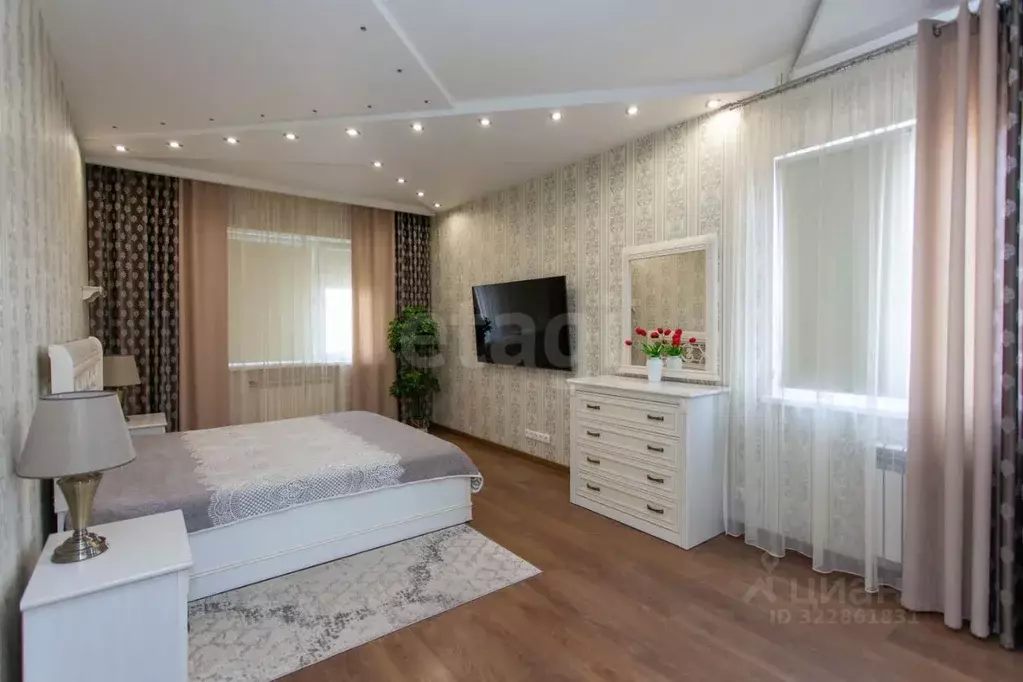 2-к кв. Ханты-Мансийский АО, Сургут ул. 30 лет Победы, 50 (68.3 м) - Фото 1