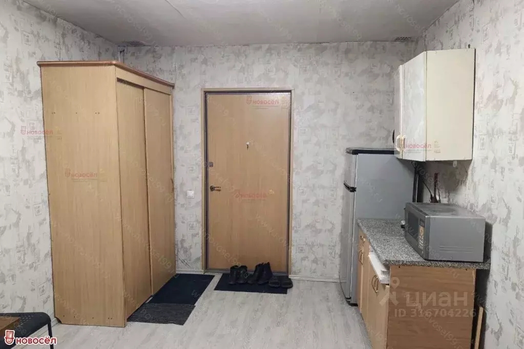 Комната Свердловская область, Екатеринбург ул. Мичурина, 101 (14.5 м) - Фото 1