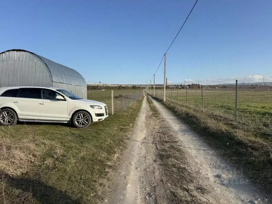 Участок в Крым, Бахчисарайский район, Куйбышевское с/пос, с. Танковое  ... - Фото 1