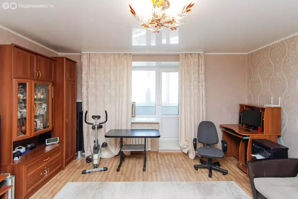 3-комнатная квартира: Тюмень, улица Белинского, 1А (68.9 м) - Фото 2