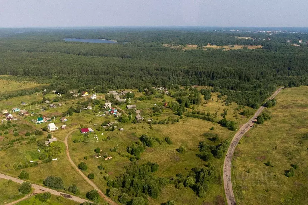 Участок в Новгородская область, Валдайский район, Короцкое с/пос, д. ... - Фото 0