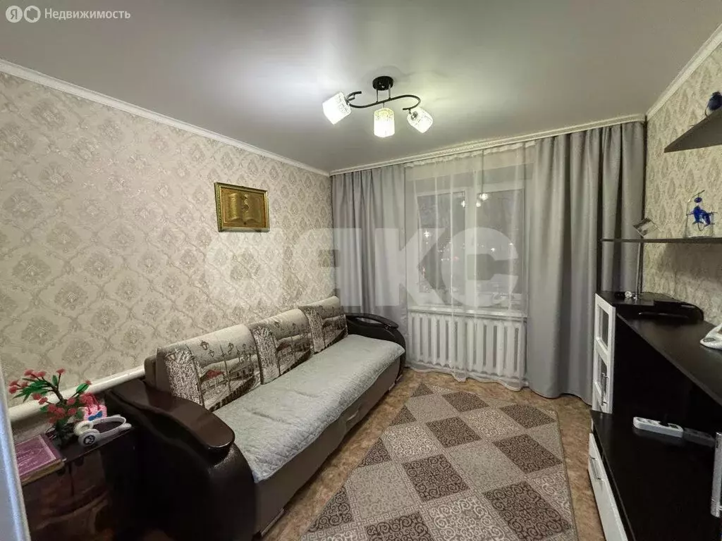 2-комнатная квартира: Нижнекамск, улица 30 лет Победы, 12/19 (35.2 м) - Фото 1