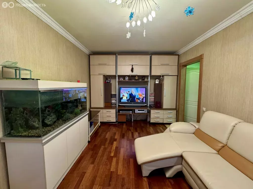 3-комнатная квартира: Новый Уренгой, Сибирская улица, 35 (65.2 м) - Фото 1