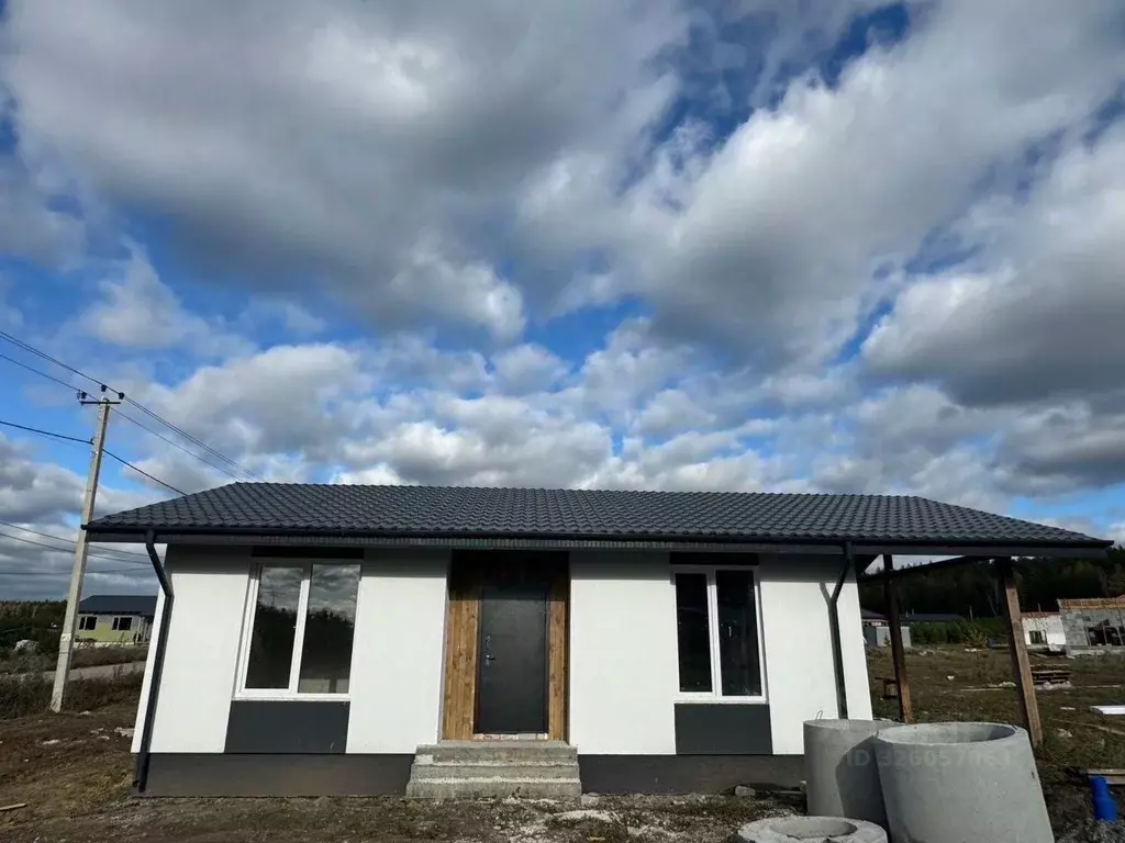 Дом в Свердловская область, Белоярский муниципальный округ, с. ... - Фото 1