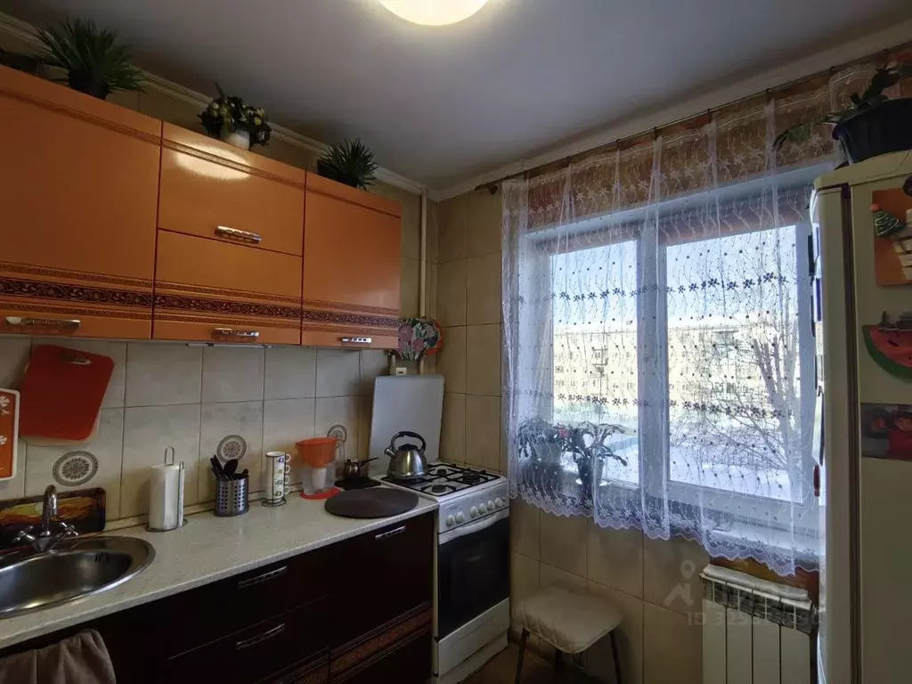 2-к кв. Омская область, Омск ул. Чайковского, 12 (45.0 м) - Фото 0