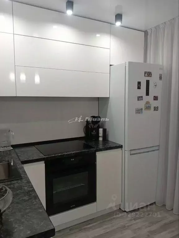 2-к кв. Крым, Симферопольский район, Николаевка пгт ул. Октябрьской ... - Фото 1