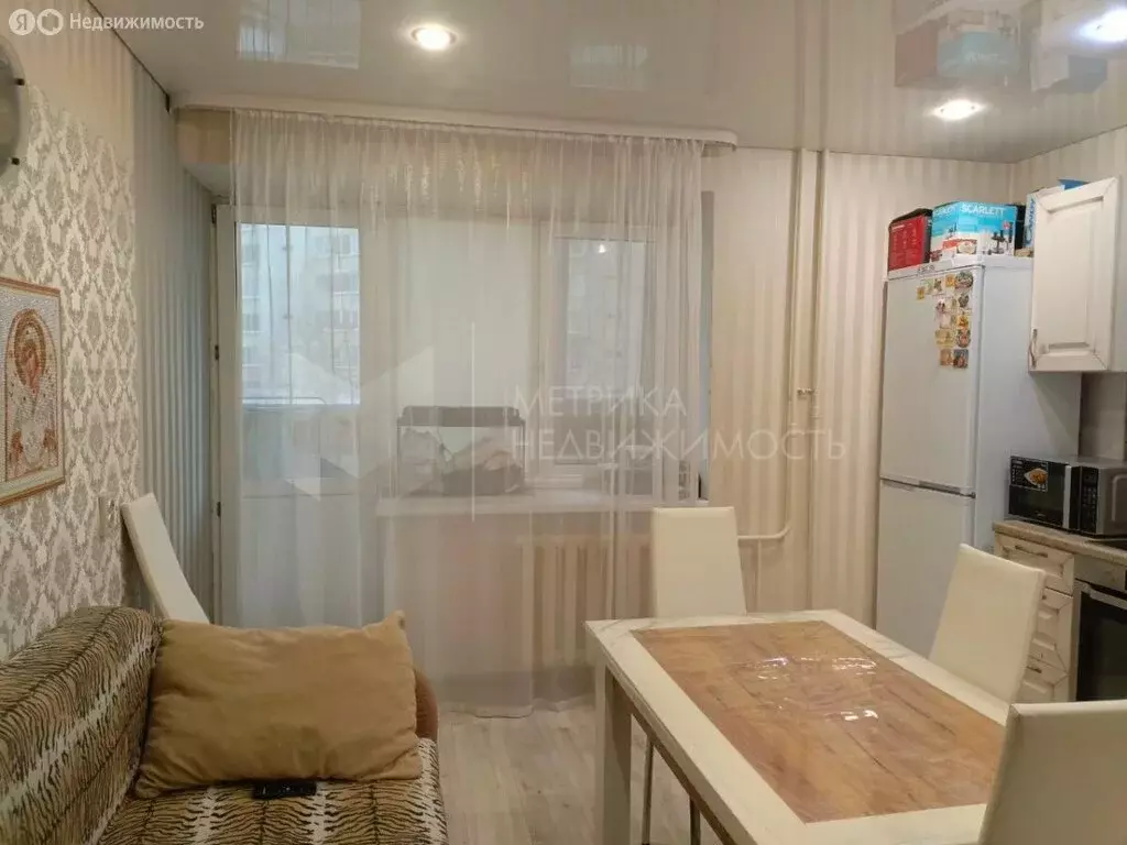 2-комнатная квартира: Тюмень, микрорайон Мыс, улица Малиновского, 8 ... - Фото 1