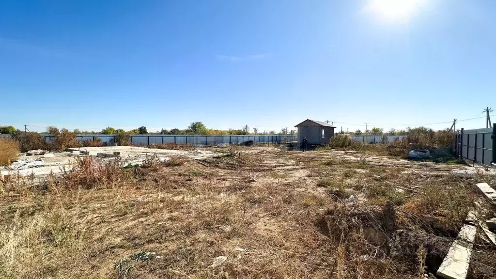 Участок в Саратовская область, Энгельсский район, Красноярское ... - Фото 1