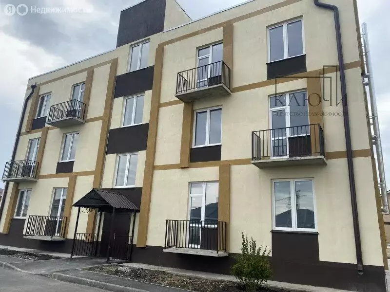2-комнатная квартира: Магнитогорск, Сочинская улица, 3 (65.1 м) - Фото 0