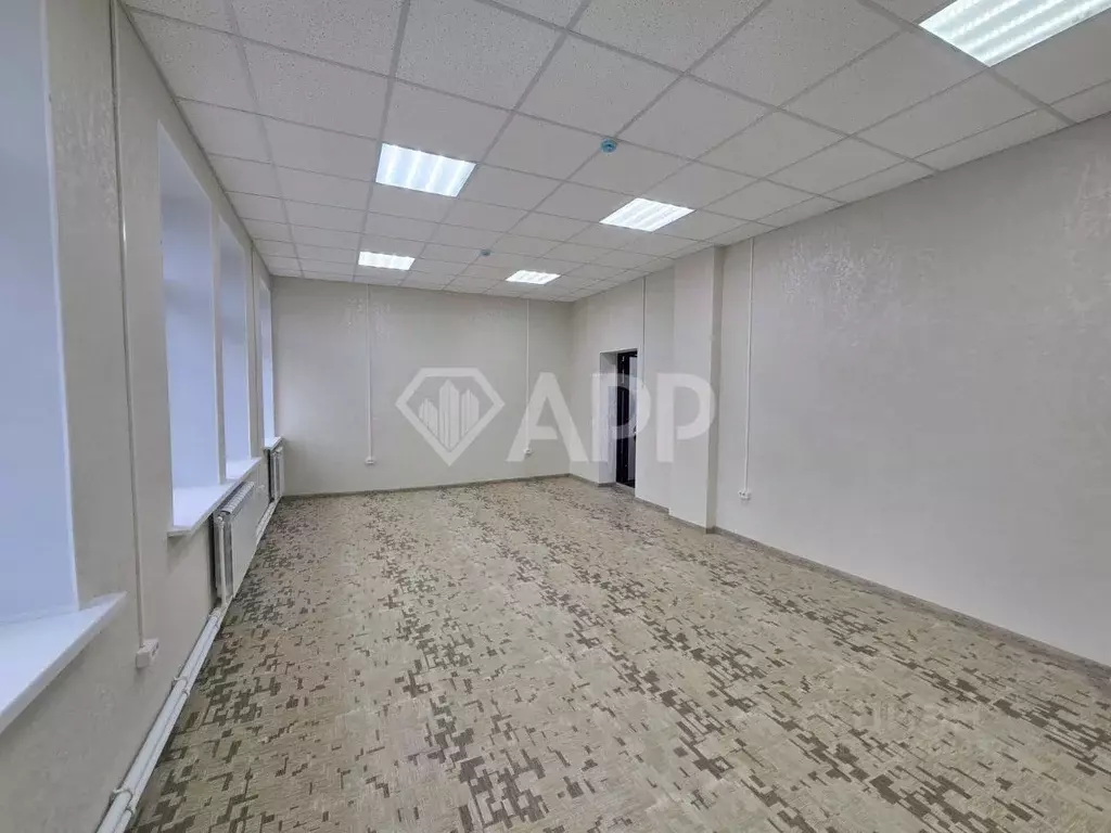 Помещение свободного назначения в Брянская область, Брянск ул. ... - Фото 1