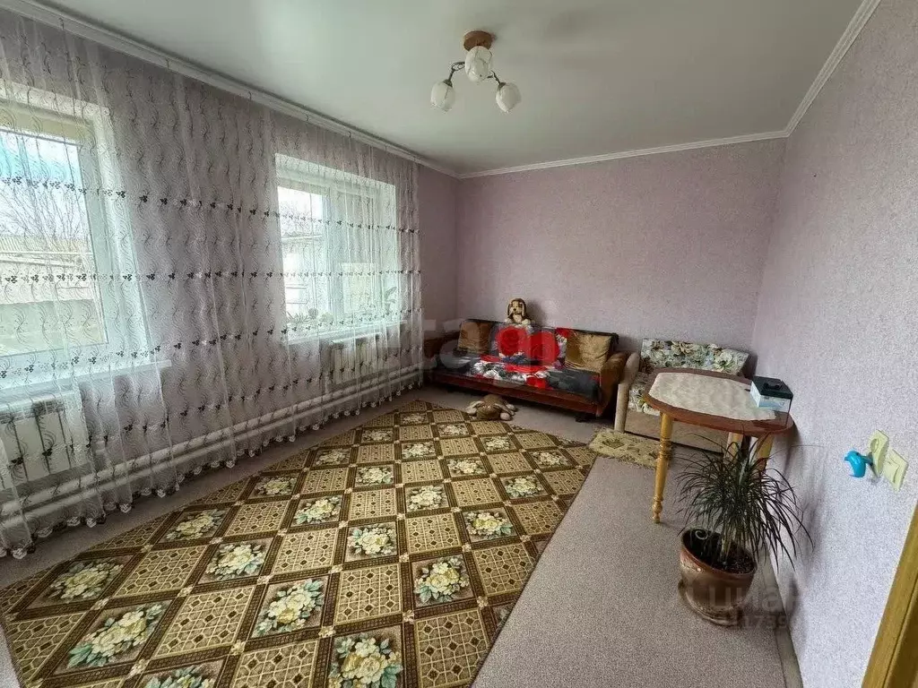Дом в Оренбургская область, пос. Саракташ ул. Заводская, 31 (125 м) - Фото 0