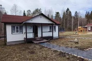 Дом в Карелия, Сортавальский муниципальный округ, пос. Рускеала  (67 ... - Фото 1