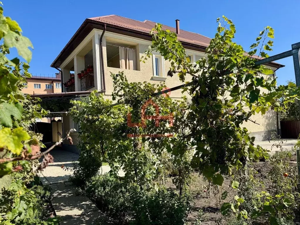 Дом в Ставропольский край, Ессентуки Высокая ул. (244 м) - Фото 1