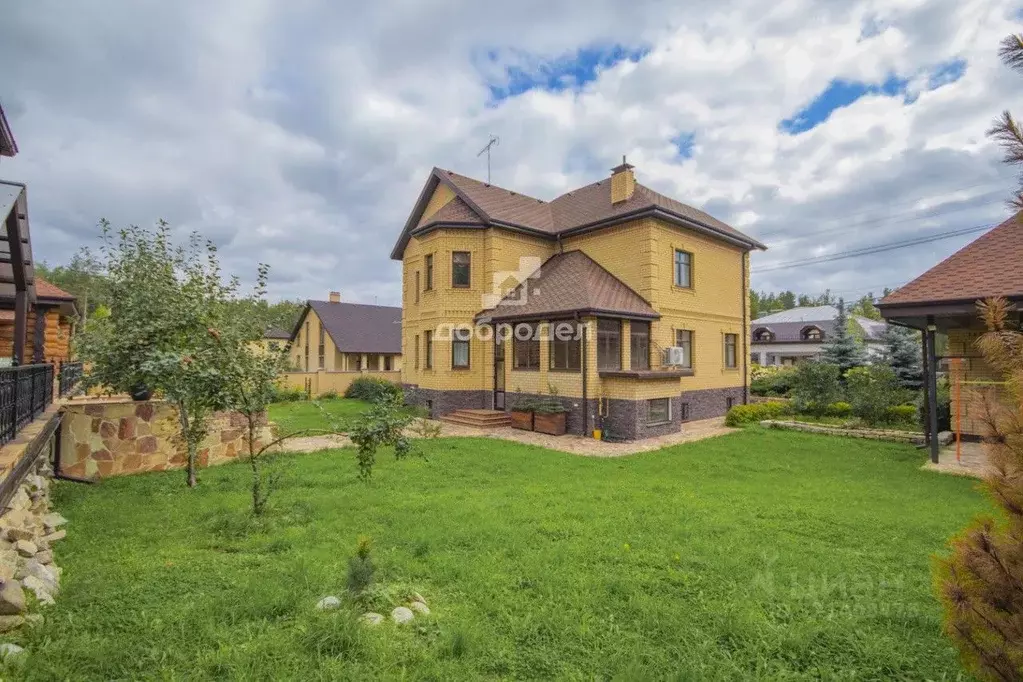 Коттедж в Свердловская область, Екатеринбург муниципальное ... - Фото 1