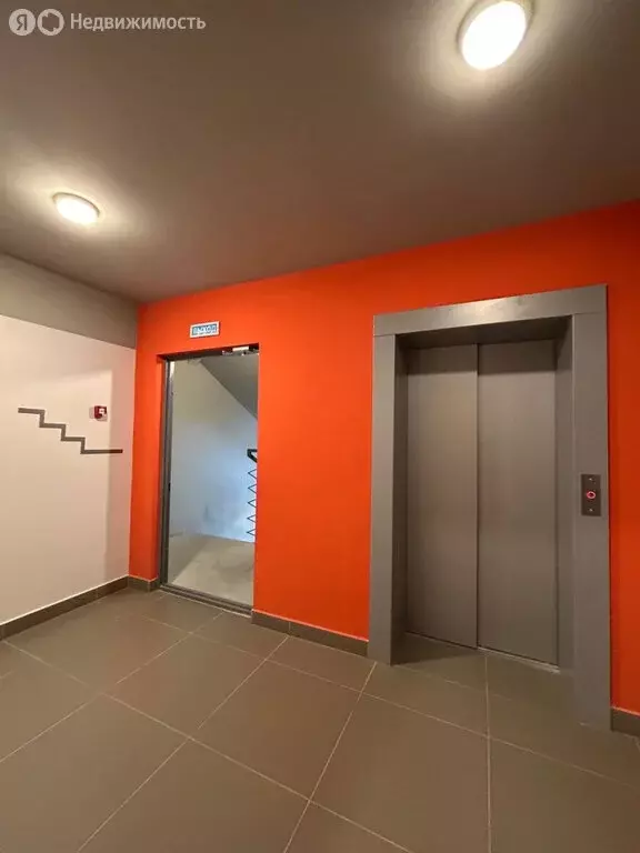 Квартира-студия: Екатеринбург, улица Евгения Савкова, 23/2 (21.5 м) - Фото 1