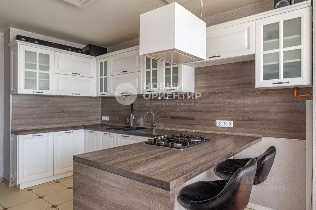 Квартира, 3 комнаты, 82.4 м - Фото 0